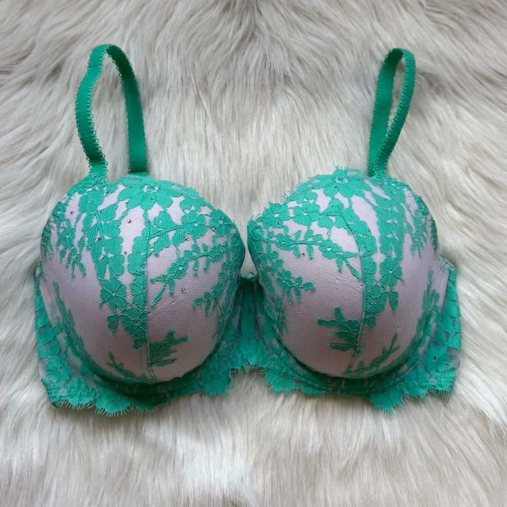 Victoria’s Secret Dream Angels Rhinestone Embellished Lace Mesh Bra Demi